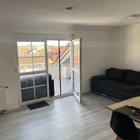 Kirchdorf Lounge - Komplette Moderne Ferienwohnung Mit Parkplatz Unteropfingen Exterior photo